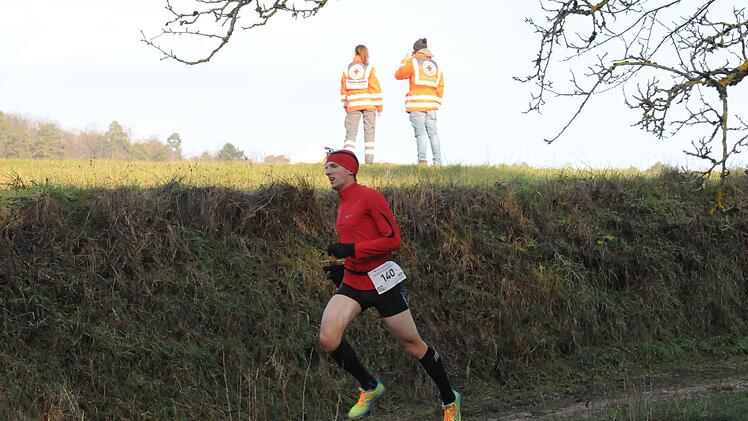 mpressionen vom Fuschter Silvesterlauf. Fotos: ssp