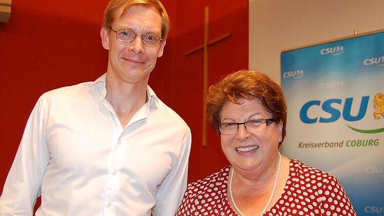 Mit Uwe Müller, Sprecher der Wirtschaftsjunioren Coburg