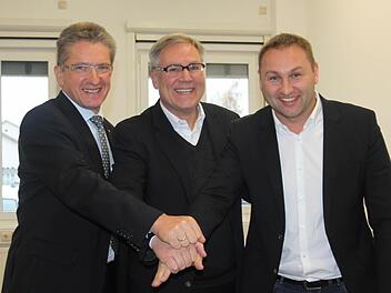 Sie sind überzeugt, dass der Campus Innovationskultur ein "Riesending" wird und dadurch neue Arbeitsplätze geschaffen werde (von links): IZK-Sprecher Hans Rebhan, CIK-Geschäftsführer Thomas Kneitz und der CSU-Landtagsabgeordnete Jürgen Baumgärtner. Foto: Veronika Schadeck