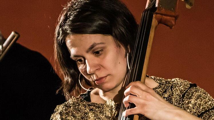 Das Quartett der Kontrabassistin Sina Rien gastierte  mit Christopher Lübeck (Klavier), Christian Patzer (Flöte, Saxofon) und Claas Lausen (Schlagzeug).Foto: Jochen Berger