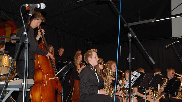 ...  machte den Anfang.  Fotos:   Uschi Prawitz