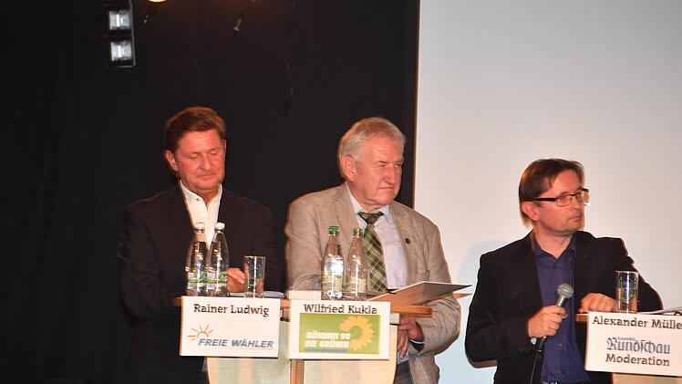 Impressionen von der Podiumsdiskussion zur Landtagswahl für Jung- und Erstwähler im Kulmbacher Jugendzentrum "Alte Spinnerei" Ronald Rinklef