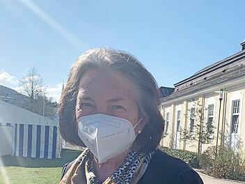 Die Impfaktion im Impfzentrum Tattersall sieht Susi Vorndran als gute Chance für Menschen, die sich ohne Anmeldung impfen lassen wollen.