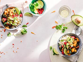 Die Schweden-Diät ist eine Low Carb Ernährung, bietet Abwechslung und hilft beim Abnehmen.
