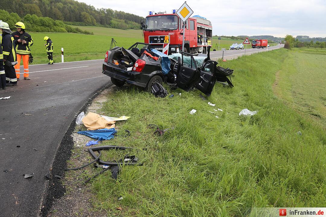 Ansbach: Fahranfänger kracht in Bagger