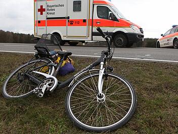 Eine Radfahrerin schwebt in Lebensgefahr. Am Samstag ereignete sich ein schwerer Unfall im N&uuml;rnberger S&uuml;den. Beteiligt waren drei Radler. Symbolfoto: News5/Herse