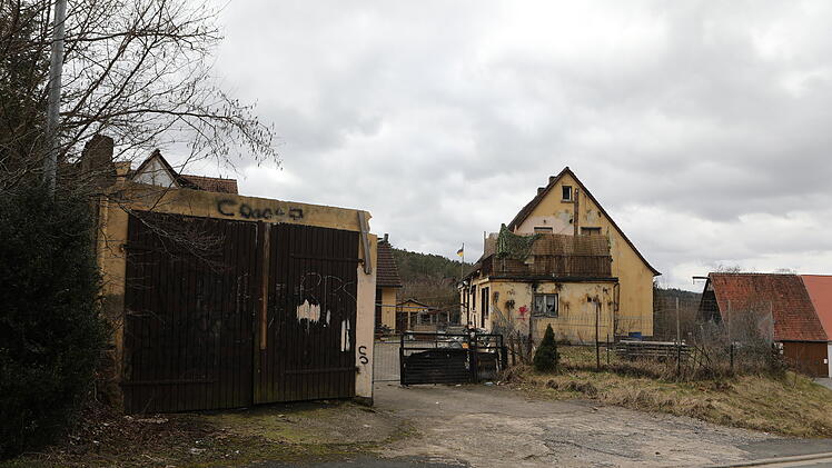 Trotz Pandemie und Infektionsschutzgesetz: Zahlreiche Personen besuchen den Drachenlord