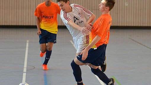 B-Junioren: SC Adelsdorf (in orange) gegen FSV Erlangen-Bruck - 0:3