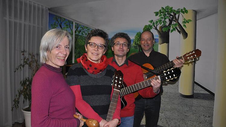 Gabi Reusch-Achterath, Gabi Schaub, Dieter Schneider und Andreas Keßler  Foto: Hilmar Ruppert