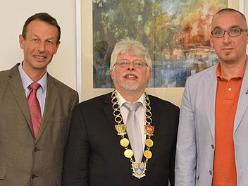Der Bad Bockleter Bürgermeister Wolfgang Back (Mitte) bei der konstituierenden Sitzung 2014 mit seinen Stellvertretern Andreas Sandwall (rechts) und Holger Tillmann (links).  Fotos: Archiv/Björn Hein