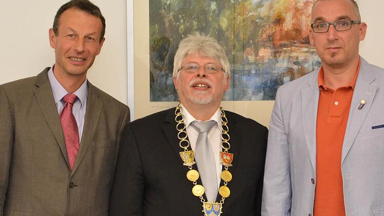 Der Bad Bockleter Bürgermeister Wolfgang Back (Mitte) bei der konstituierenden Sitzung 2014 mit seinen Stellvertretern Andreas Sandwall (rechts) und Holger Tillmann (links).  Fotos: Archiv/Björn Hein