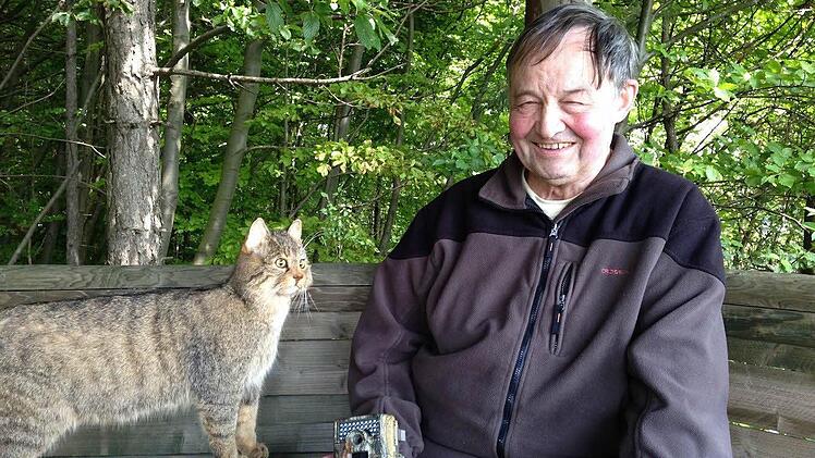 Wildkatzen-Experte Dr. Franz Müller berichtet, dass das Raubtier die Rhön flächendeckend zurückerobert hat. Foto: Oliver Schmidt