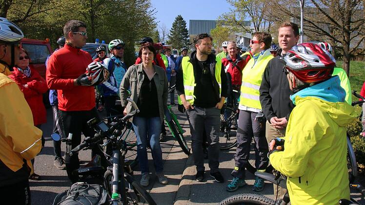 Die Initiative Rodachtal hat mit dem fünften Anradeln offiziell die Radsaison 2017 eingeläutet. Foto: Bettina Knauth
