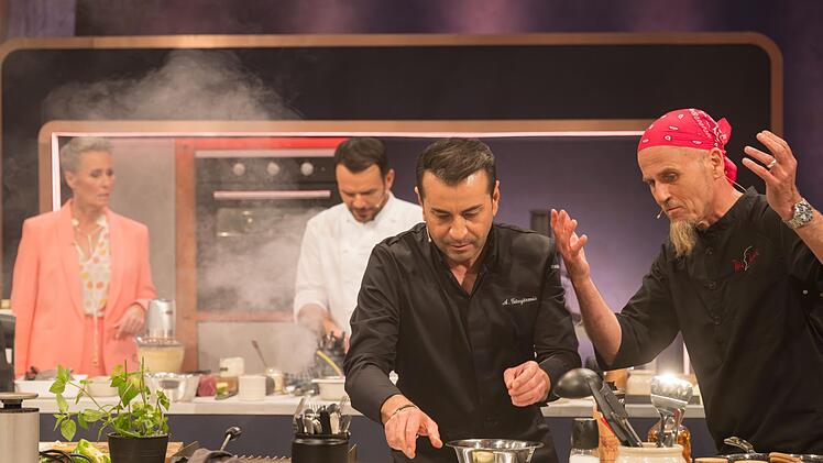 Bitter: Hensslers Dreamteam hatte für das finale Drei-Gänge-Menü nur 26 Minuten Zeit, vier weniger als "Team Elif". Konnte das überhaupt gelingen?