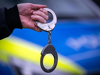 Kreis Ansbach: 14-j&auml;hriger Sch&uuml;ler mit Waffe auf Klassenfahrt