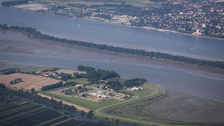 Gef&auml;ngnis Hahn&ouml;fersand