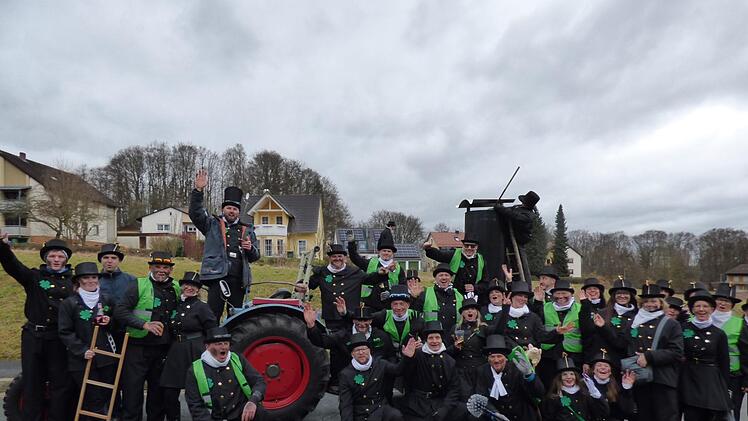 Die Wichsensteiner brachten als Schlotfeger das Glück nach  Gößweinstein. Foto: Thomas Weichert