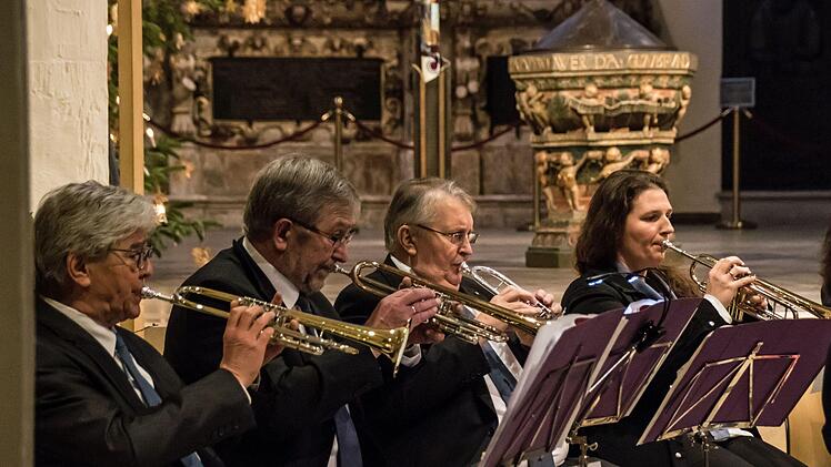 Zahlreiche Besucher lockte der Posaunenchor St. Moriz unter Leitung von Peter Stenglein mit seinem Konzert in die Morizkirche.Foto: Jochen Berger