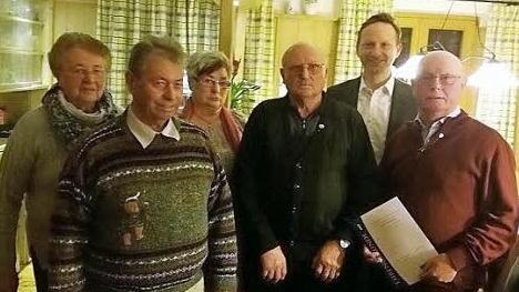 Ehrungen gab es beim VdK Schimmendorf/Danndorf. Im Bild (von links) Rosemarie M&uuml;ller, Gerd Hans Oehrlein, Renate Hoffmann, Erwin Vogel, B&uuml;rgermeister Robert Bosch und Gert H&uuml;hnlein Foto: privvat