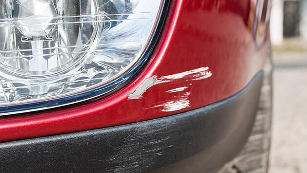 Parkrempler Unfall Schramme Auto