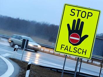 Ein Falschfahrer hat auf der B4 bei R&ouml;dental f&uuml;r Gefahr gesorgt