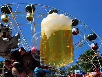 Stimmung mit gutem Bier: Das liefert das Annafest in Forchheim heuer einen Tag länger als bisher.
