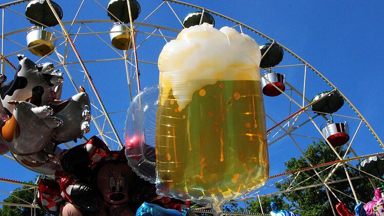 Stimmung mit gutem Bier: Das liefert das Annafest in Forchheim heuer einen Tag länger als bisher.