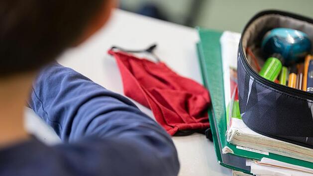 Nach einem Corona-Fall an einer Grundschule in Schweinfurt m&uuml;ssen drei Klassen in Quarant&auml;ne.