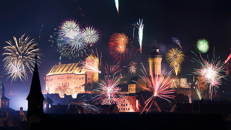 Silvester 2023 in Nürnberg: Feuerwerksverbot für weite Teile der Innenstadt - bei Verstoß drohen harte Strafen