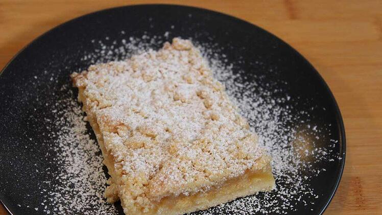 apfelkuchen-mit-vanillepudding-streuseln