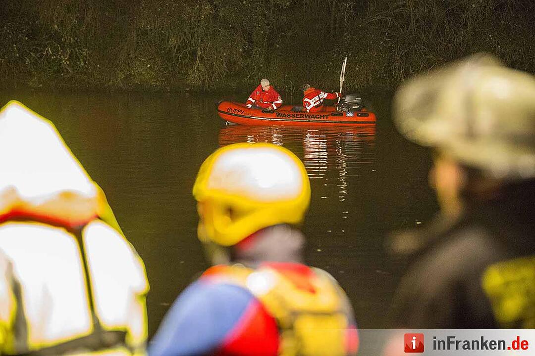 Pkw rollt bei Theres in Main: 23-Jährige stirbt
