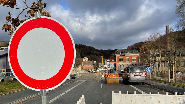 Die Hofer Straße ist Großbaustelle. Foto: Jürgen Gärtner
