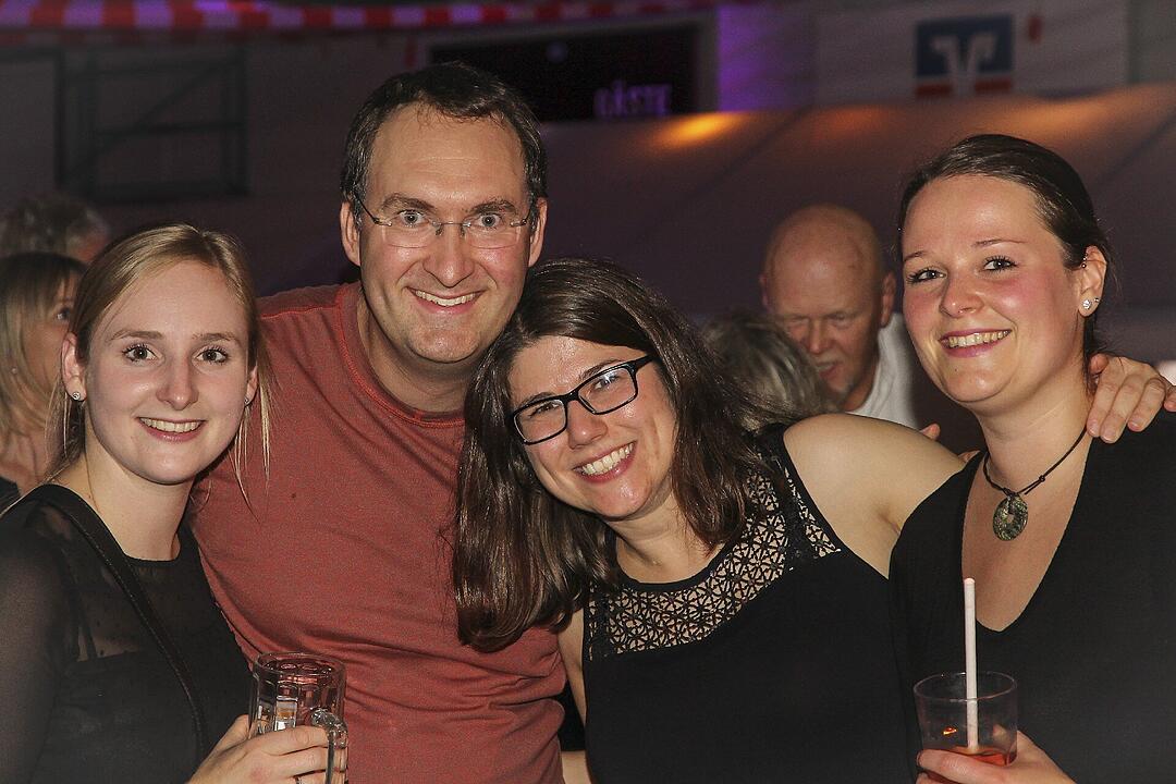 Party und Tanz in der Dreifachhalle