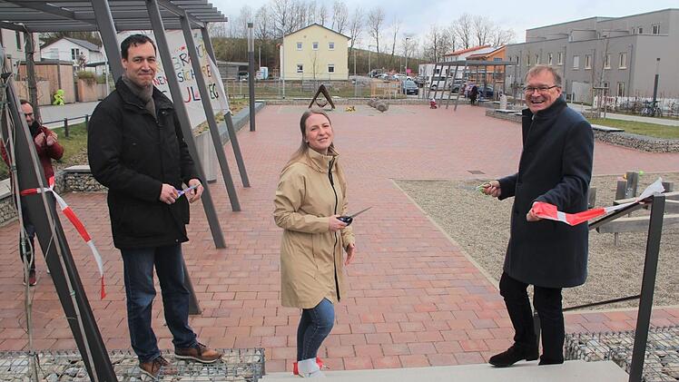 Bamberg: Zentraler Quartiersplatz und Spielanlagen auf dem Megalith-Gelände freigegeben