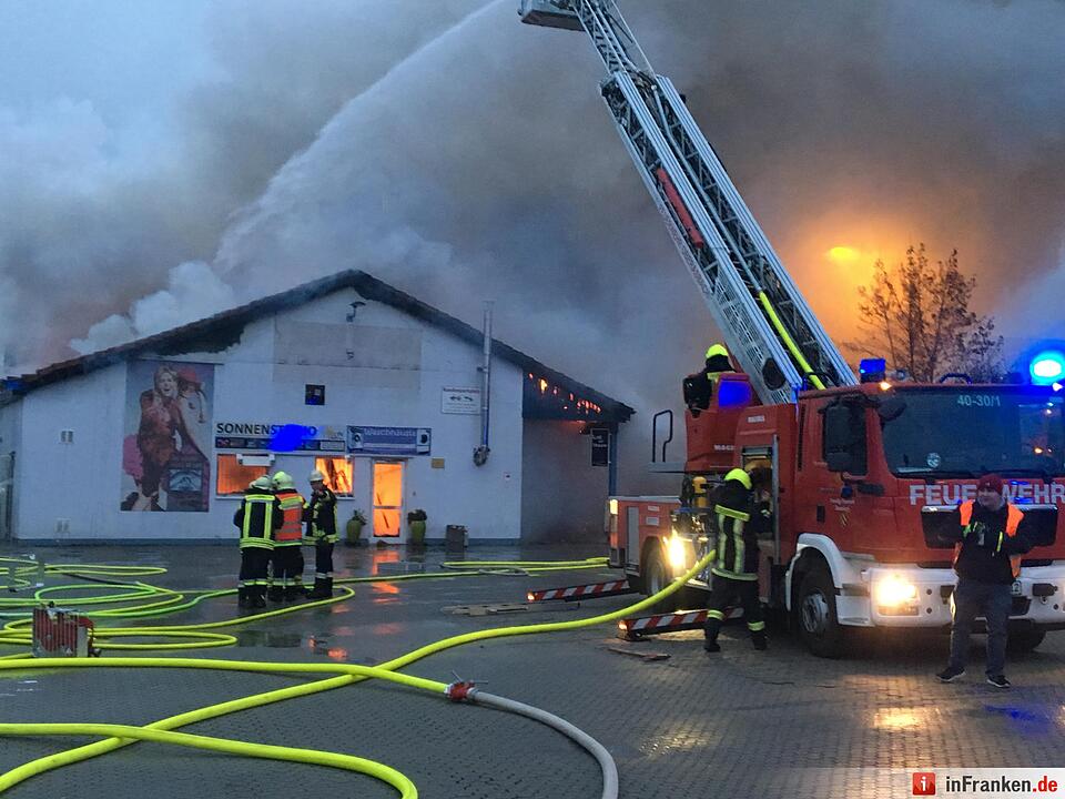 Sonnenstudio in Vollbrand