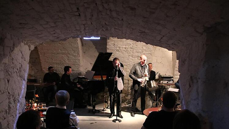 "Echoes of Swing" gastierte zum Start ihrer Jubiläumstournee in der Oberen Saline. Foto: Ralf Ruppert