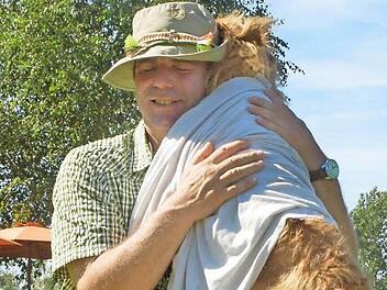 Matthias Knauer mit seiner Hündin Greta bei der Gaudirallye des Vereins.  Foto: Rainer Lutz, Archiv