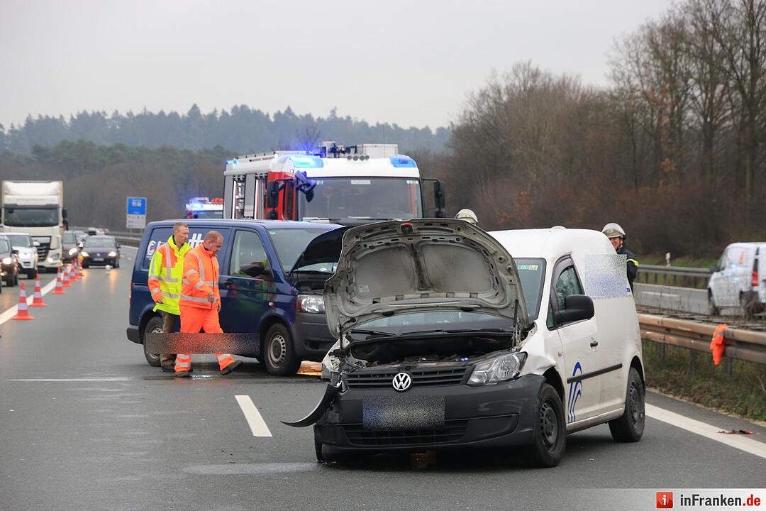Unfall auf A3 bei Erlangen-West