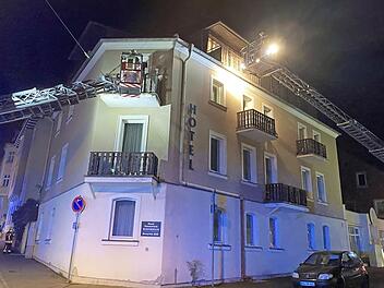 In einem Hotel in der Pfaffstraße führten die Wehren aus Stadt und Stadtteilen eine Ernstfallübung durch.