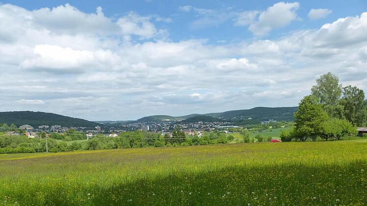 Blick auf Bad Kissingen am Weg der Besinnung.