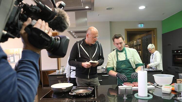 Impressionen vom Oberfranken-Burger-Wettbewerb im Kulmbacher Mupäz Foto: Barbara Herbst