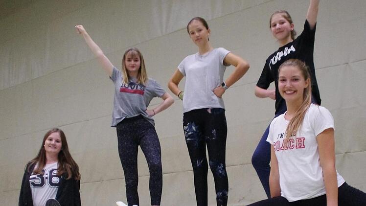 Sie haben viel Spaß am Training (v. l.): Luna Bartnik, Marie Hamm, Emma Müller, Leni Jakob und Julia Geiger.  Foto: Marco Meißner