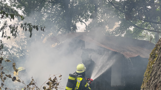 Foto: Gartenh&uuml;tte in Vollbrand