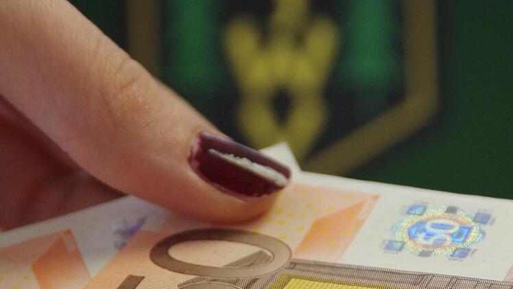 Die frühere Kassiererin des Frankenwaldvereins Zeyern muss unter Umständen vor Gericht. Foto: Marco Meißner