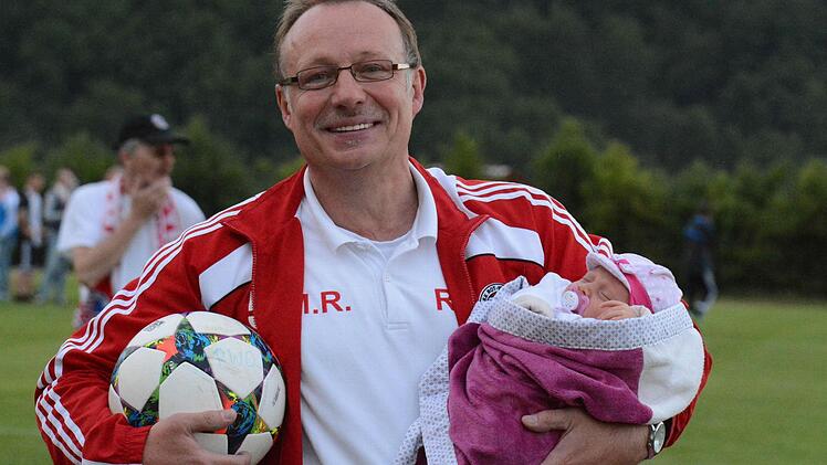 Glücklich: Obererthals Abteilungsleiter Manfred Rüth. Foto: ssp