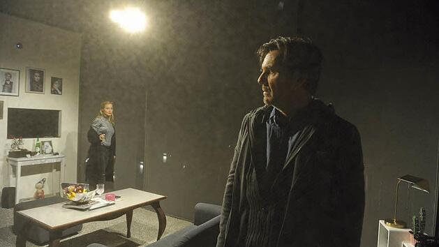 Katja (Pina Kühr) und Pierre (Volker Ringe) schenken sich nichts. Fotos: Martin Kaufhold