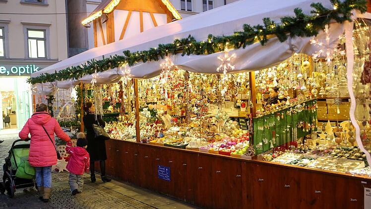 Der Bamberger Weihnachtsmarkt wurde am Donnerstagabend offiziell eröffnet. Foto: Harald Rieger