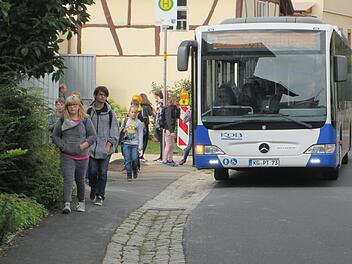 Die Bushaltestelle in der Kapellenstraße.  Foto: Winfried Ehling