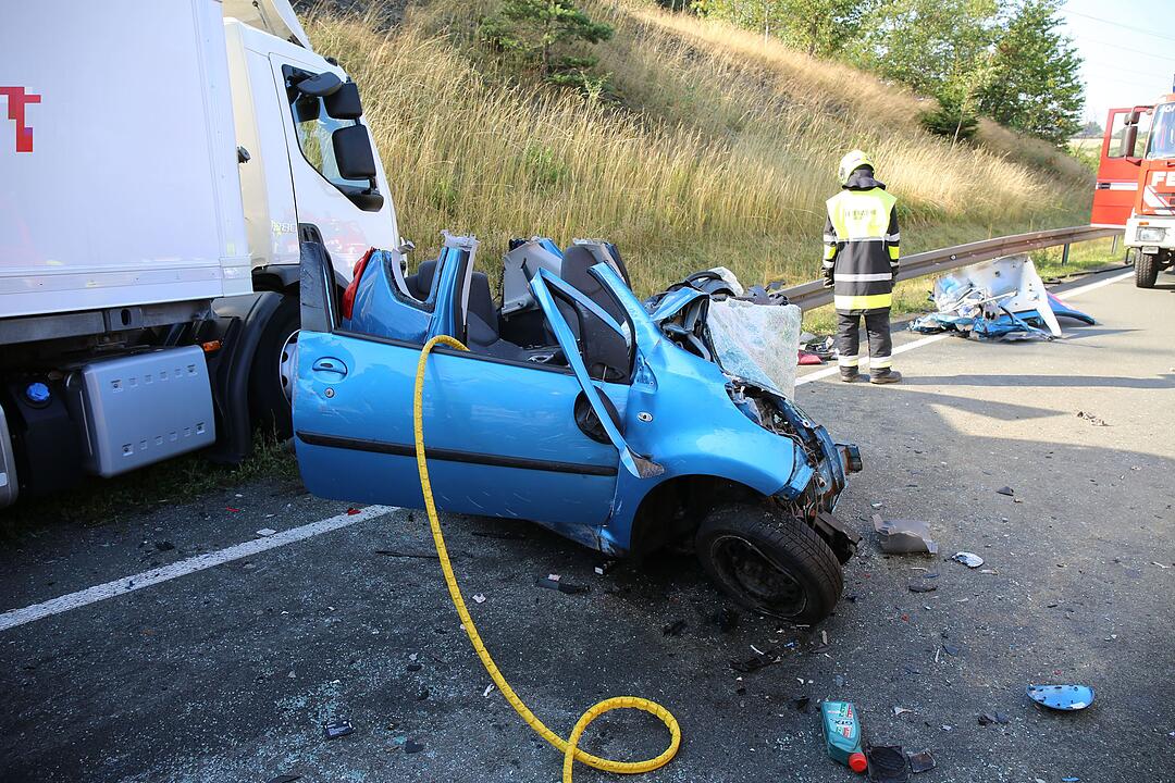 Tödlicher Unfall im Begegnungsverkehr