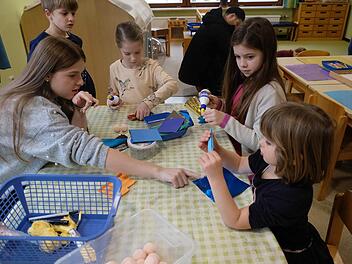 Die Kinder dürfen beim Tag der offenen Tür basteln.Foto: Gerd Schaar